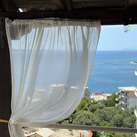 Luna Vista