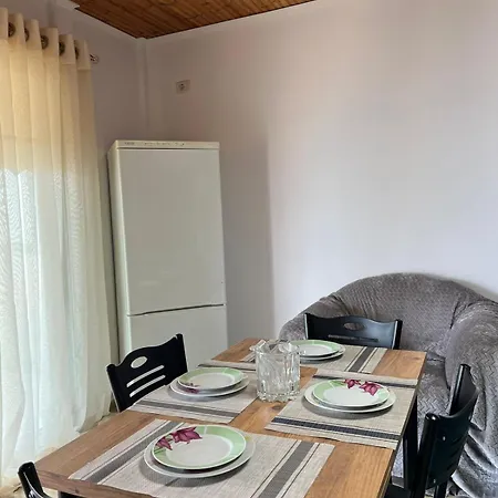Luna Vista Apartment Sarande